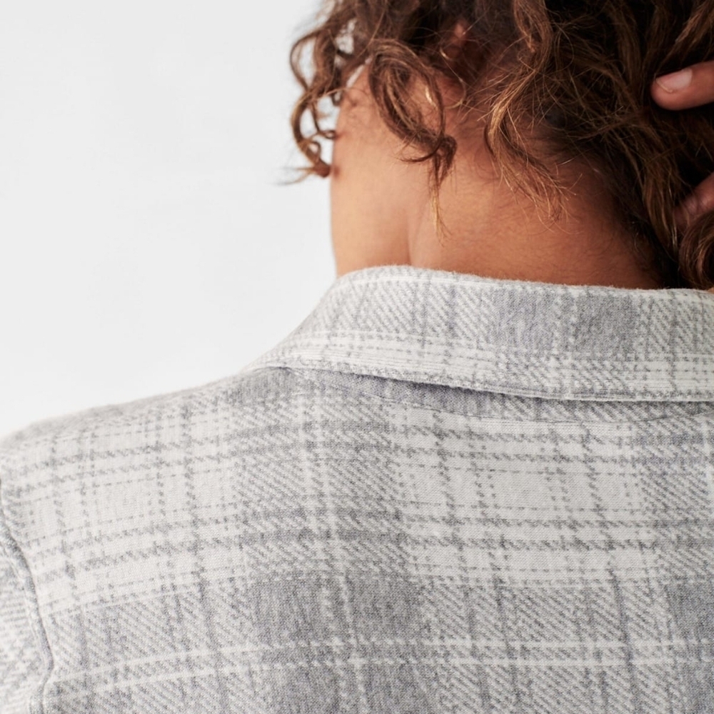 NEW Faherty Legend Sweater Shirt Button-Up Winter Clouds Plaid Gray Cream Med - Picture 12 of 13